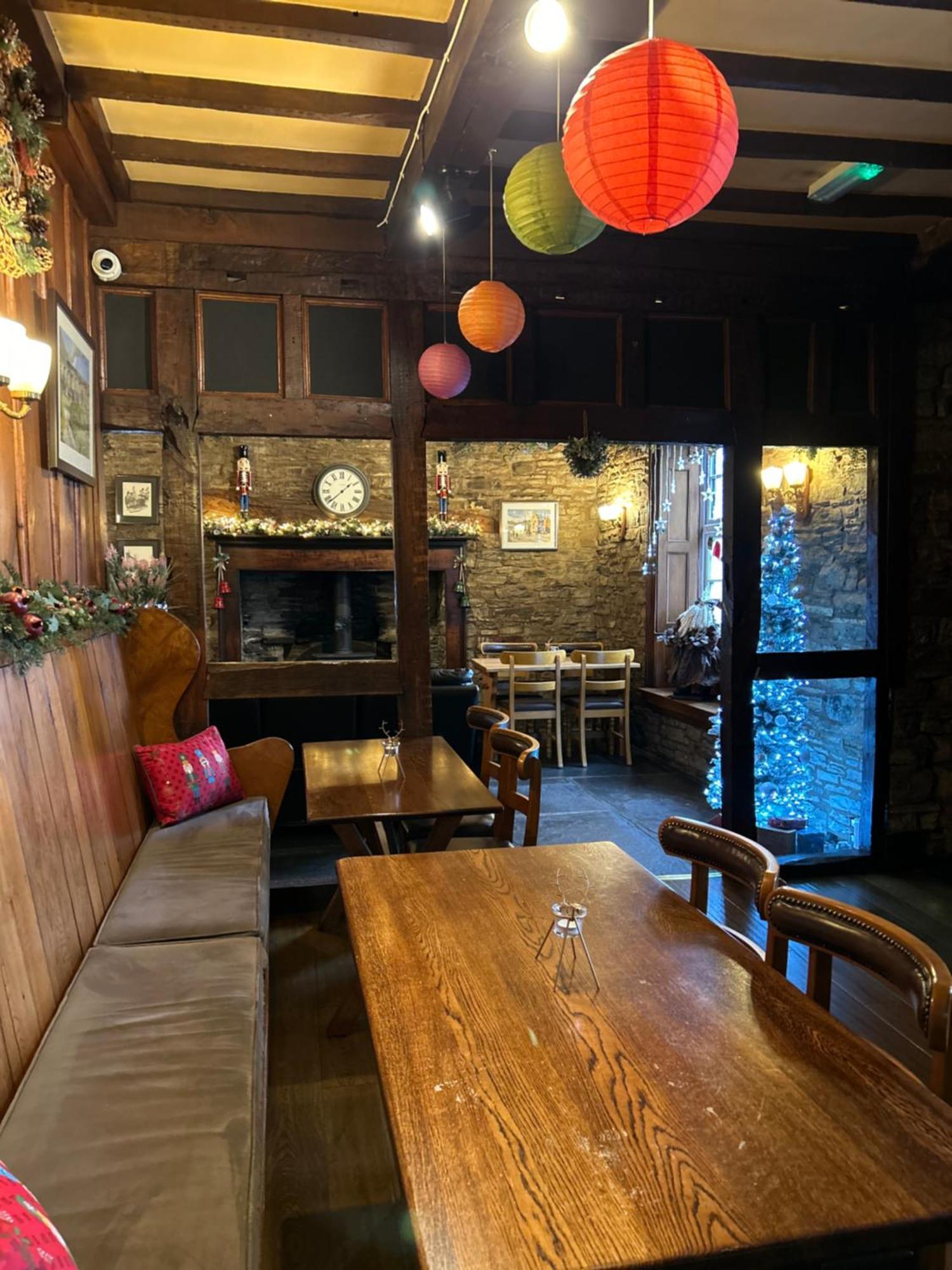 Castle Inn Knighton  Exterior foto