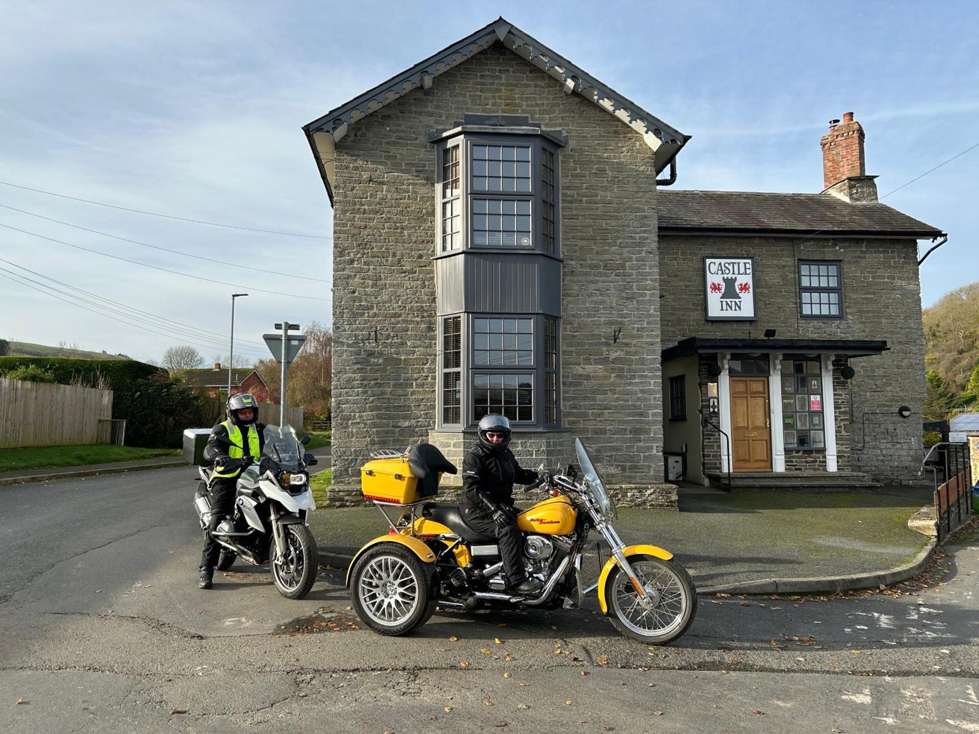 Castle Inn Knighton  Exterior foto